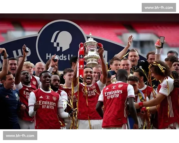 狼队发布英超揭幕战纪念手册：48 页典藏若塔传奇，首战曼城预售开启